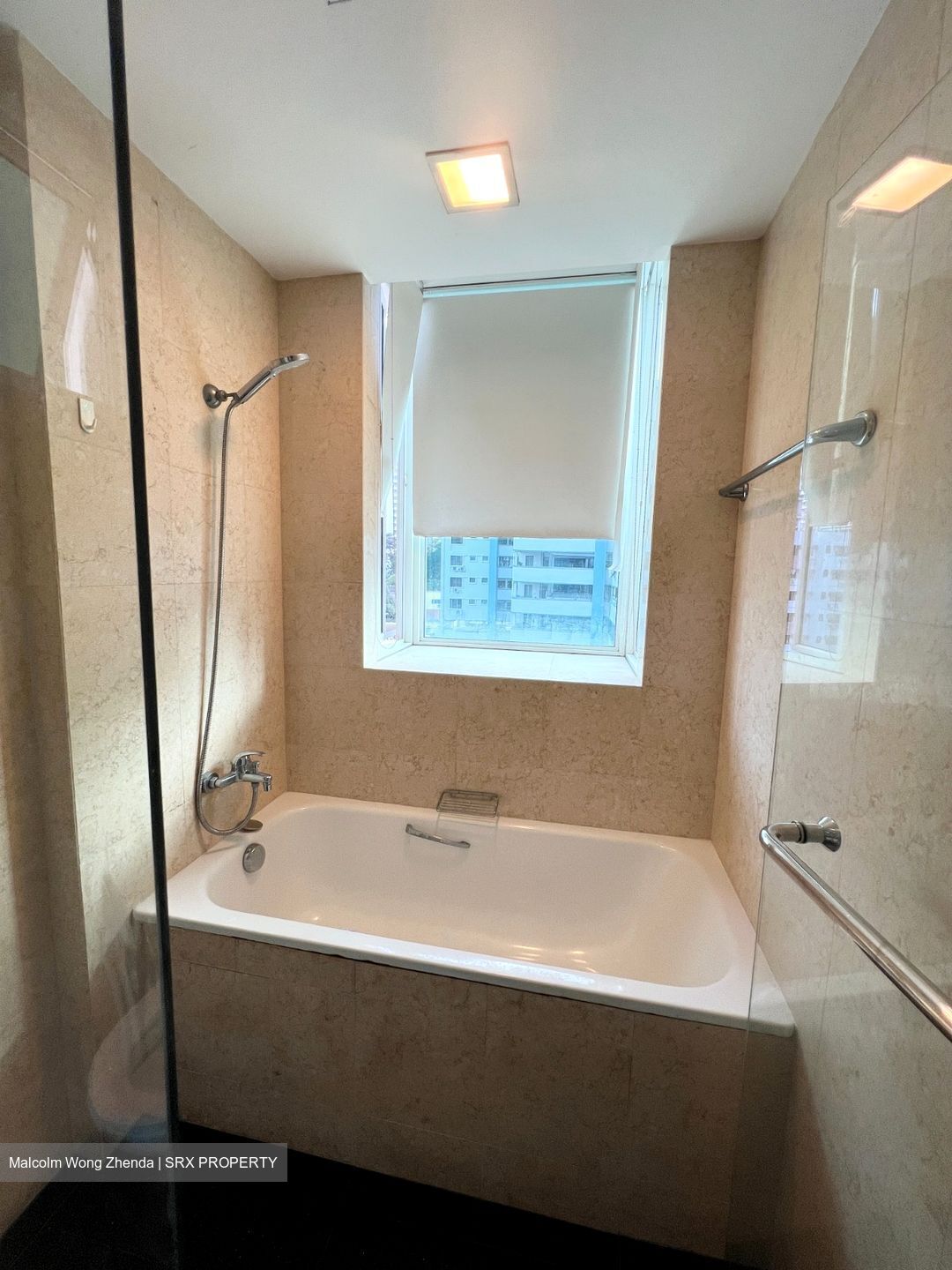 Papillon (D12), Apartment #607348951